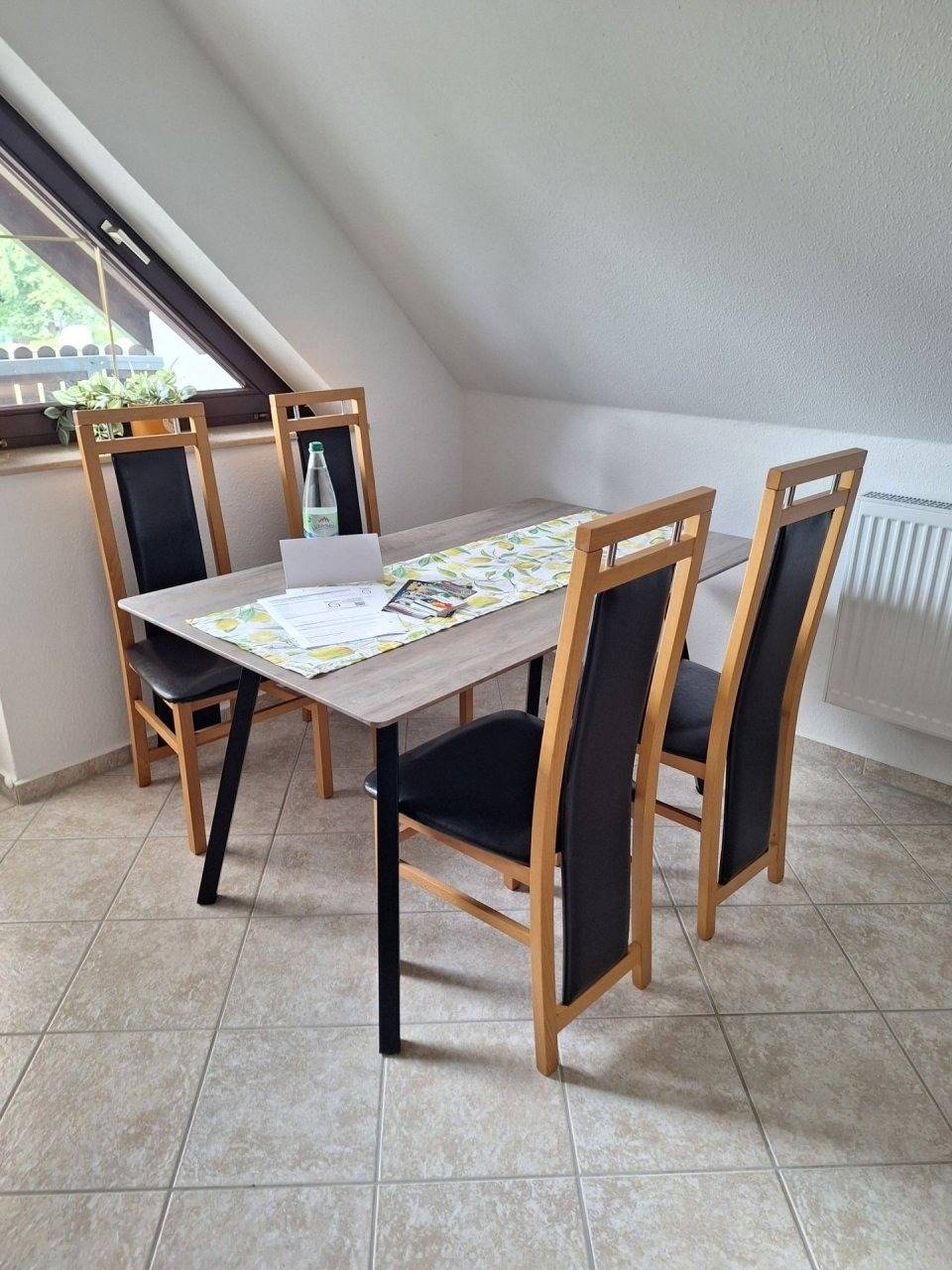 63 m² Ferienwohnung ∙ 1 Schlafzimmer ∙ 6 Gäste – Bild 9
