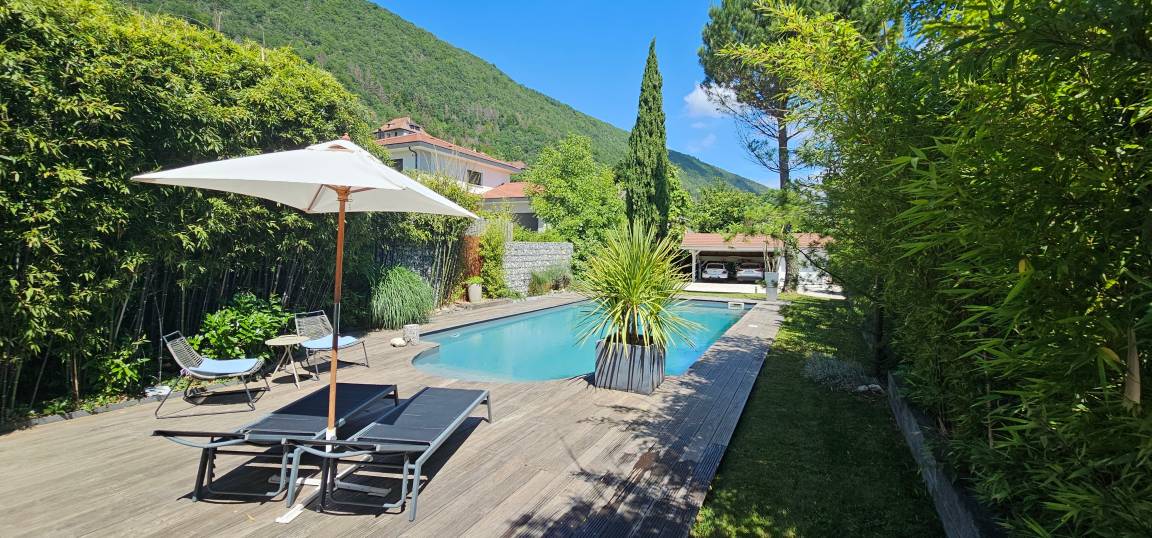 140 M² Villa ∙ 3 Bedrooms ∙ 6 Guests - Annecy