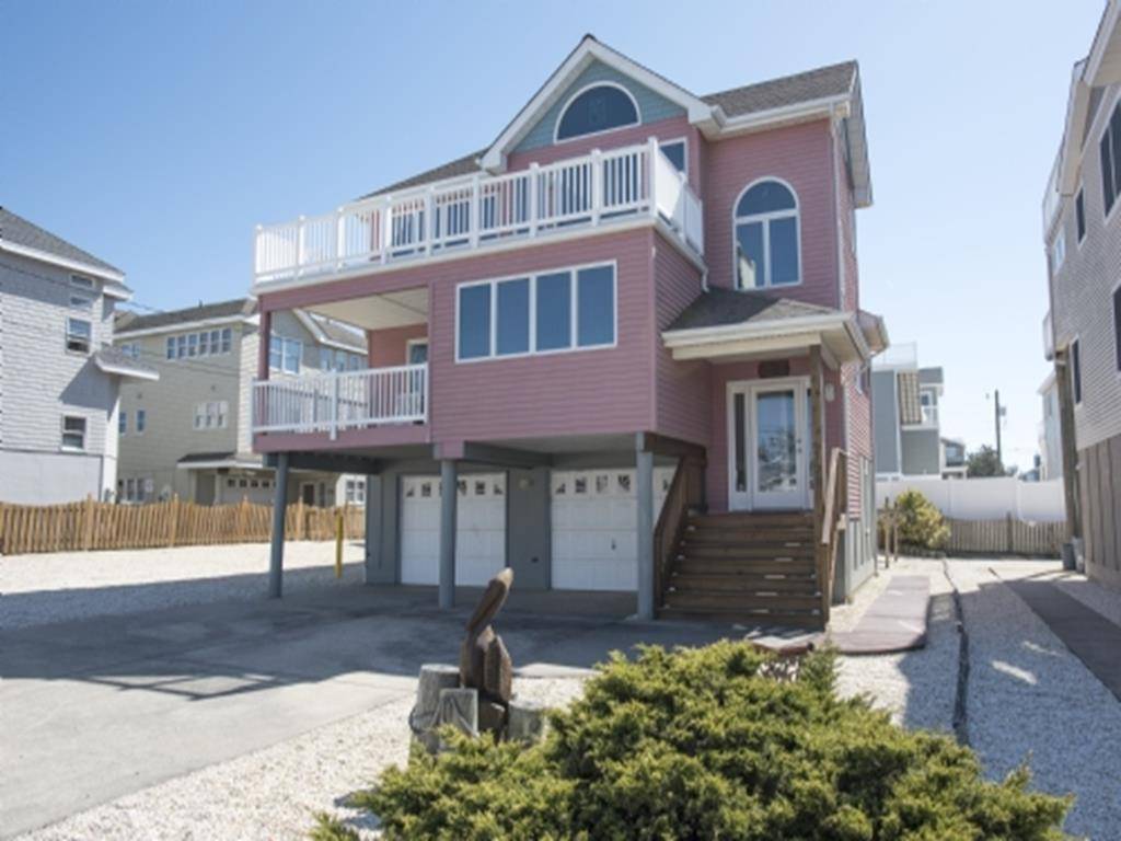 House ∙ 4 Bedrooms ∙ 10 Guests - Long Beach Island, NJ