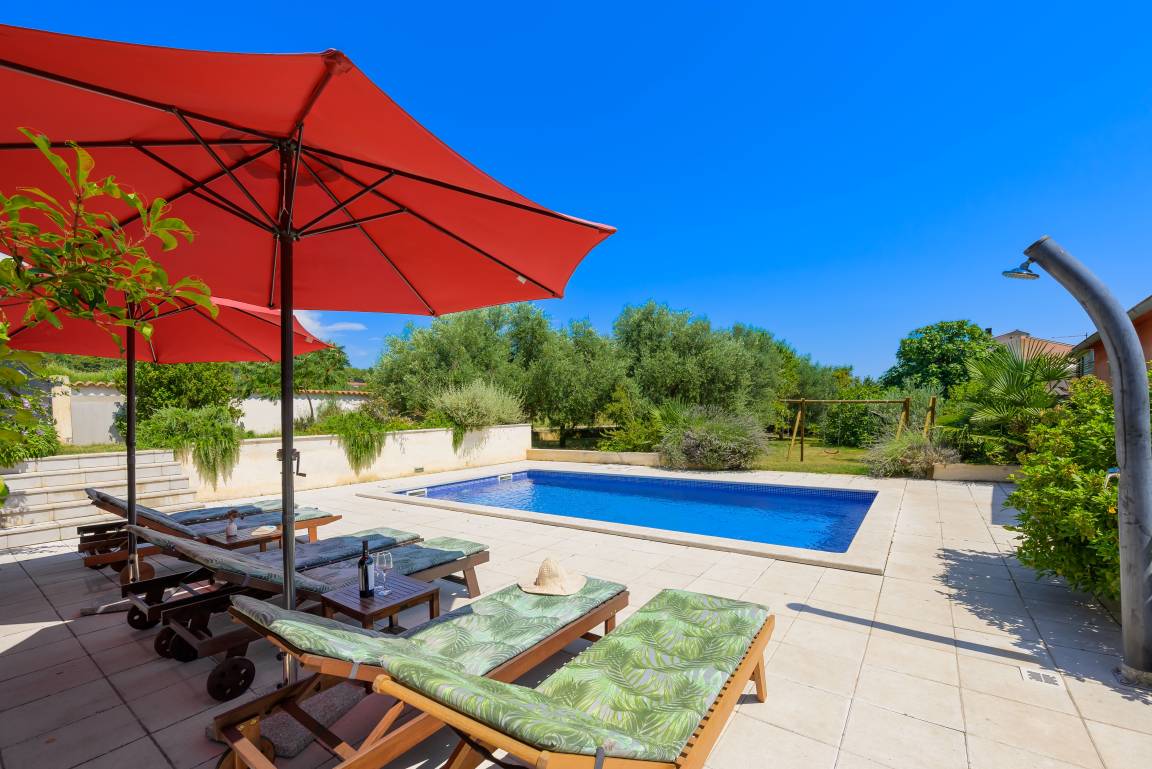 85 M² House ∙ 3 Bedrooms ∙ 6 Guests - Pješčana Uvala