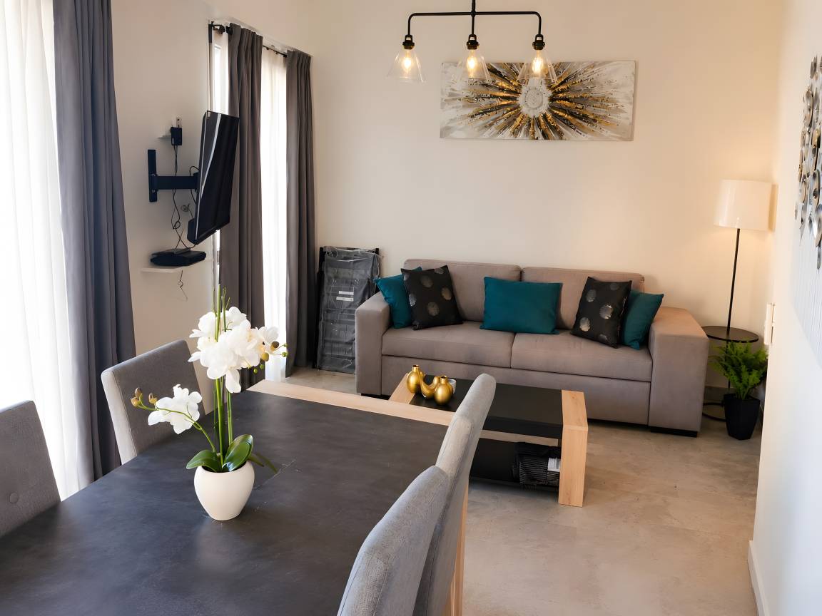 53 M² Maison De Vacances ∙ 2 Chambres ∙ 4 Personnes - Juan les Pins