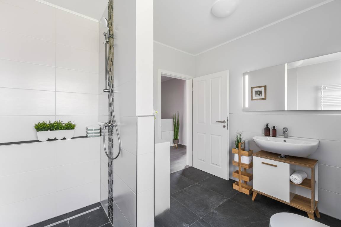 99 m² Ferienhaus ∙ 2 Schlafzimmer ∙ 4 Gäste – Bild 26
