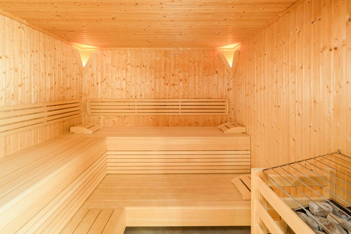 900 m² Ferienhaus ∙ 16 Schlafzimmer ∙ 50 Gäste – Bild 21