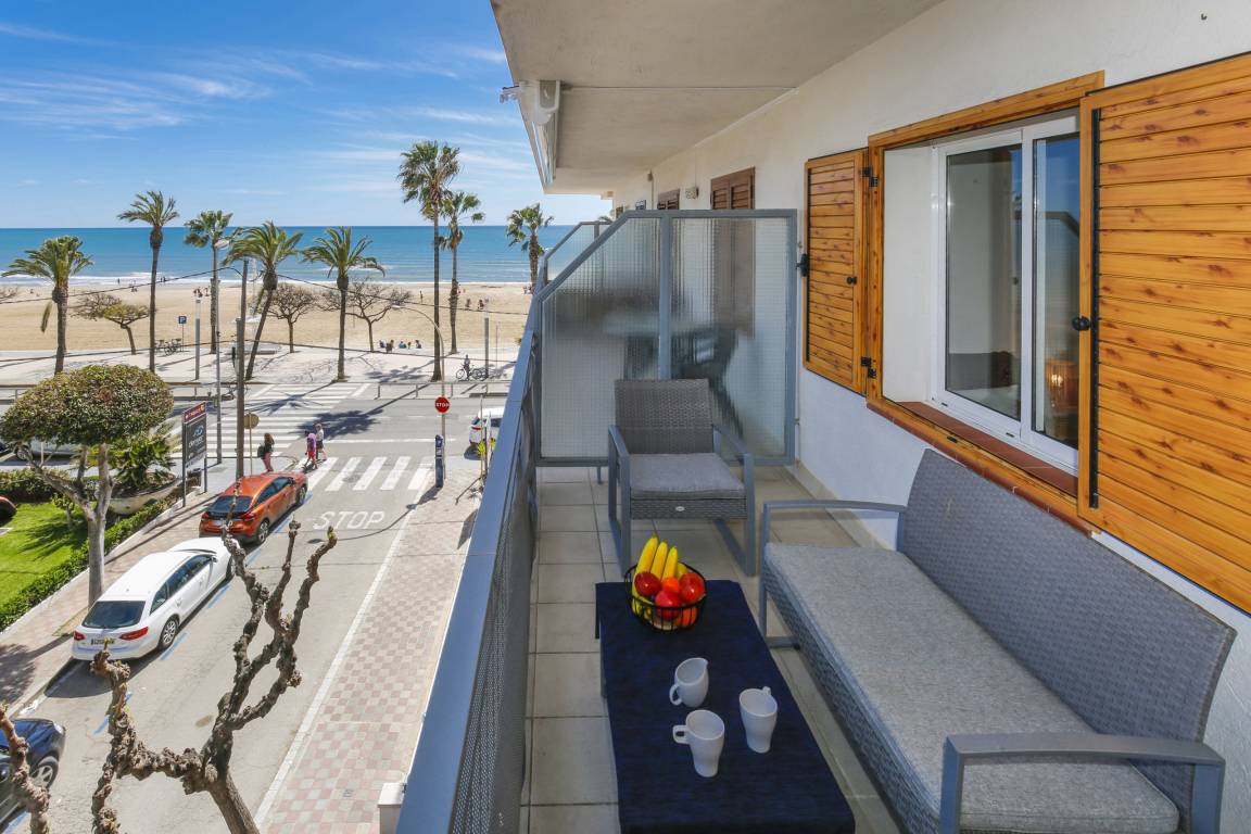 76 M² Apartamento ∙ 2 Habitaciones ∙ 4 Huéspedes - Cambrils
