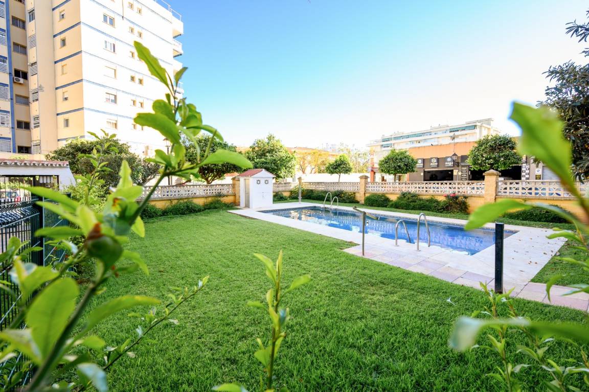 42 M² Apartamento ∙ 1 Habitación ∙ 4 Huéspedes - Fuengirola