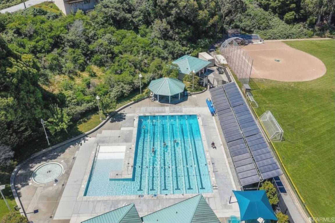 186 M² House ∙ 4 Bedrooms ∙ 8 Guests - San Francisco, CA