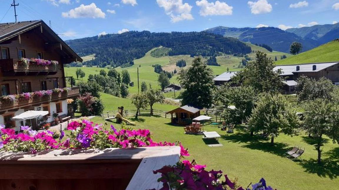 70 M² Ferienwohnung ∙ 2 Schlafzimmer ∙ 4 Gäste - Saalfelden am Steinernen Meer