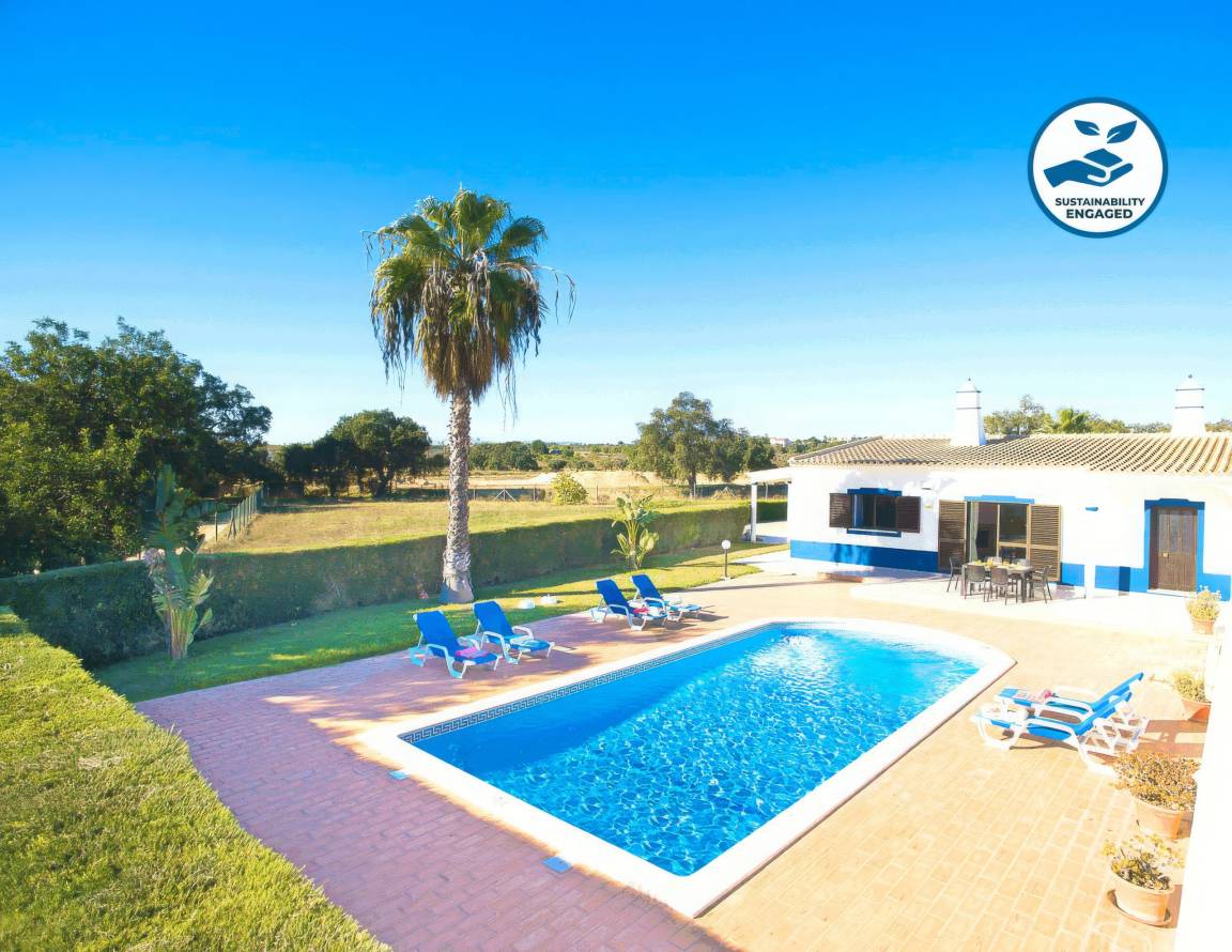 150 M² Villa ∙ 3 Slaapkamers ∙ 8 Gasten - Guia