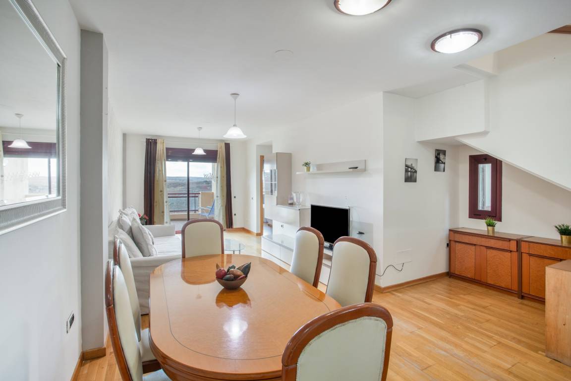 70 M² Apartamento ∙ 2 Habitaciones ∙ 4 Huéspedes - Corralejo