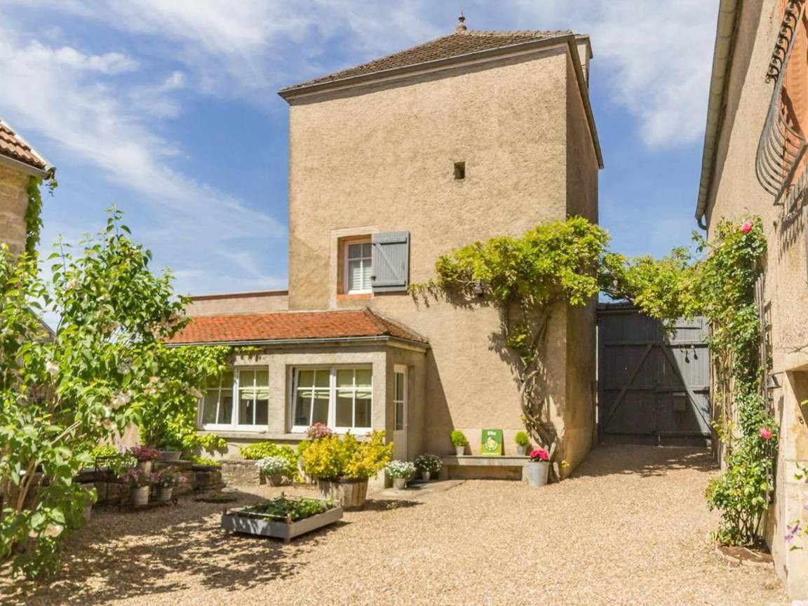 90 M² Landhaus ∙ 2 Schlafzimmer ∙ 6 Gäste - Dijon