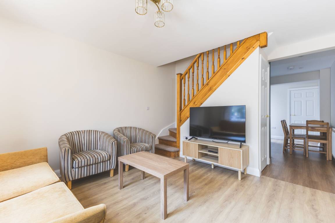 House ∙ 2 Bedrooms ∙ 4 Guests - Twickenham