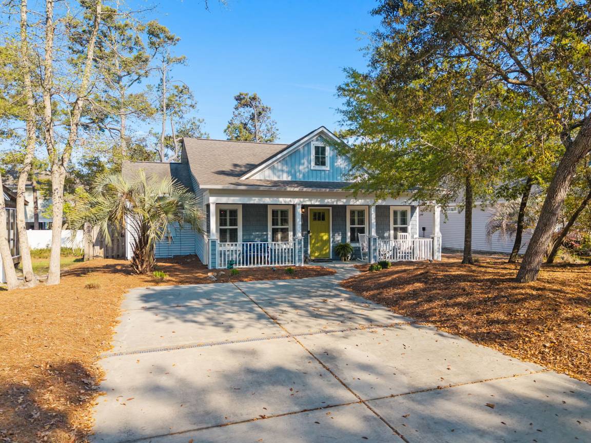 House ∙ 3 Bedrooms ∙ 10 Guests - Southport, NC