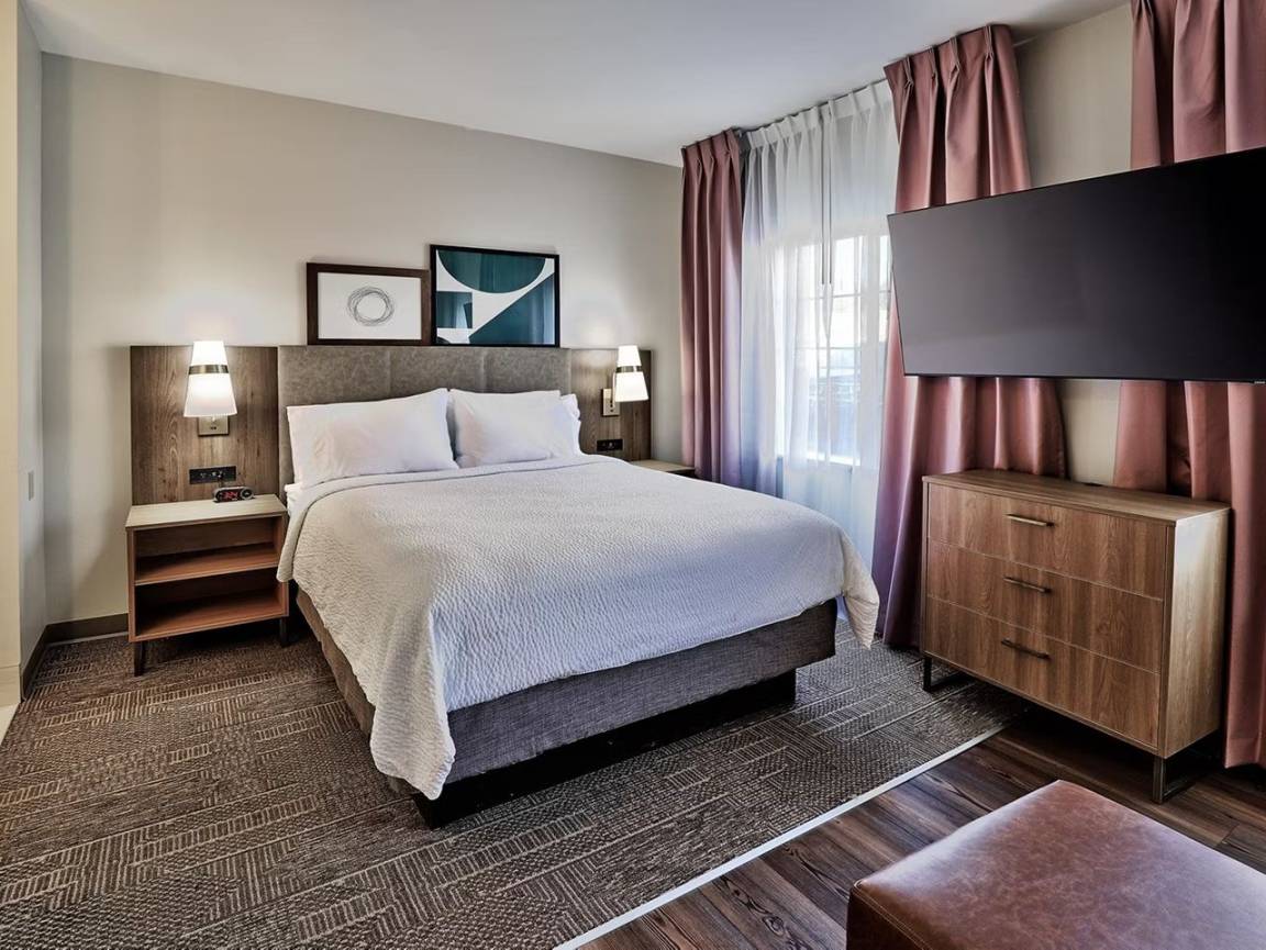 Hotel ∙ 1 Bedroom ∙ 2 Guests - Albuquerque