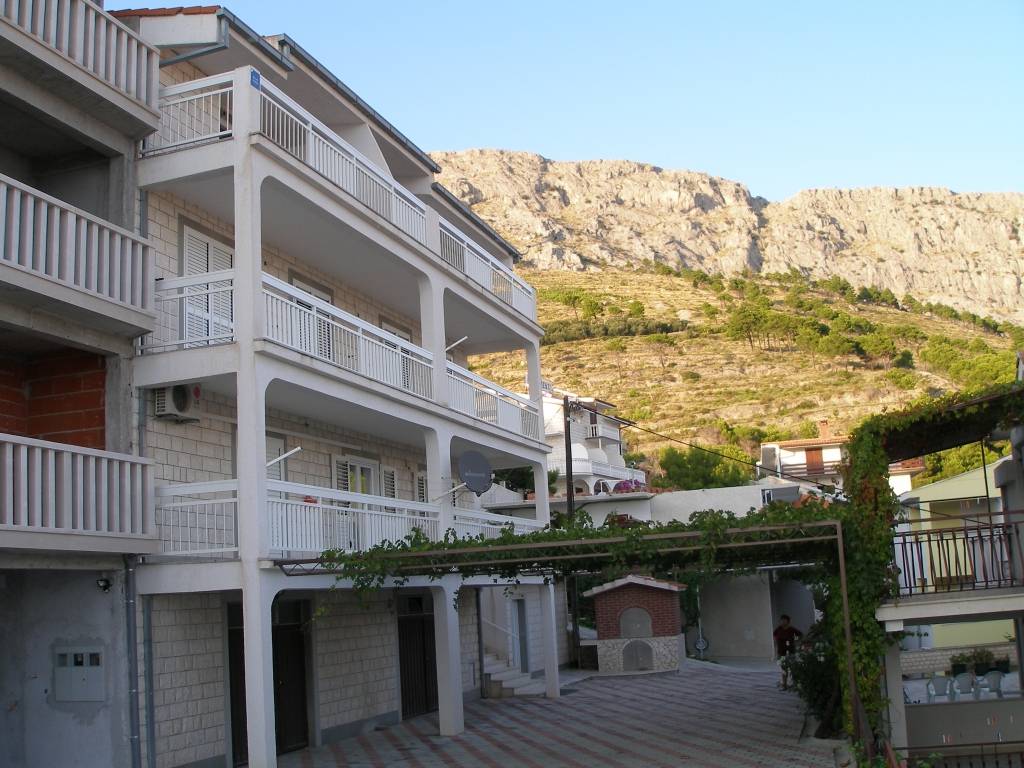 160 M² Apartment ∙ 3 Bedrooms ∙ 10 Guests - Omiš