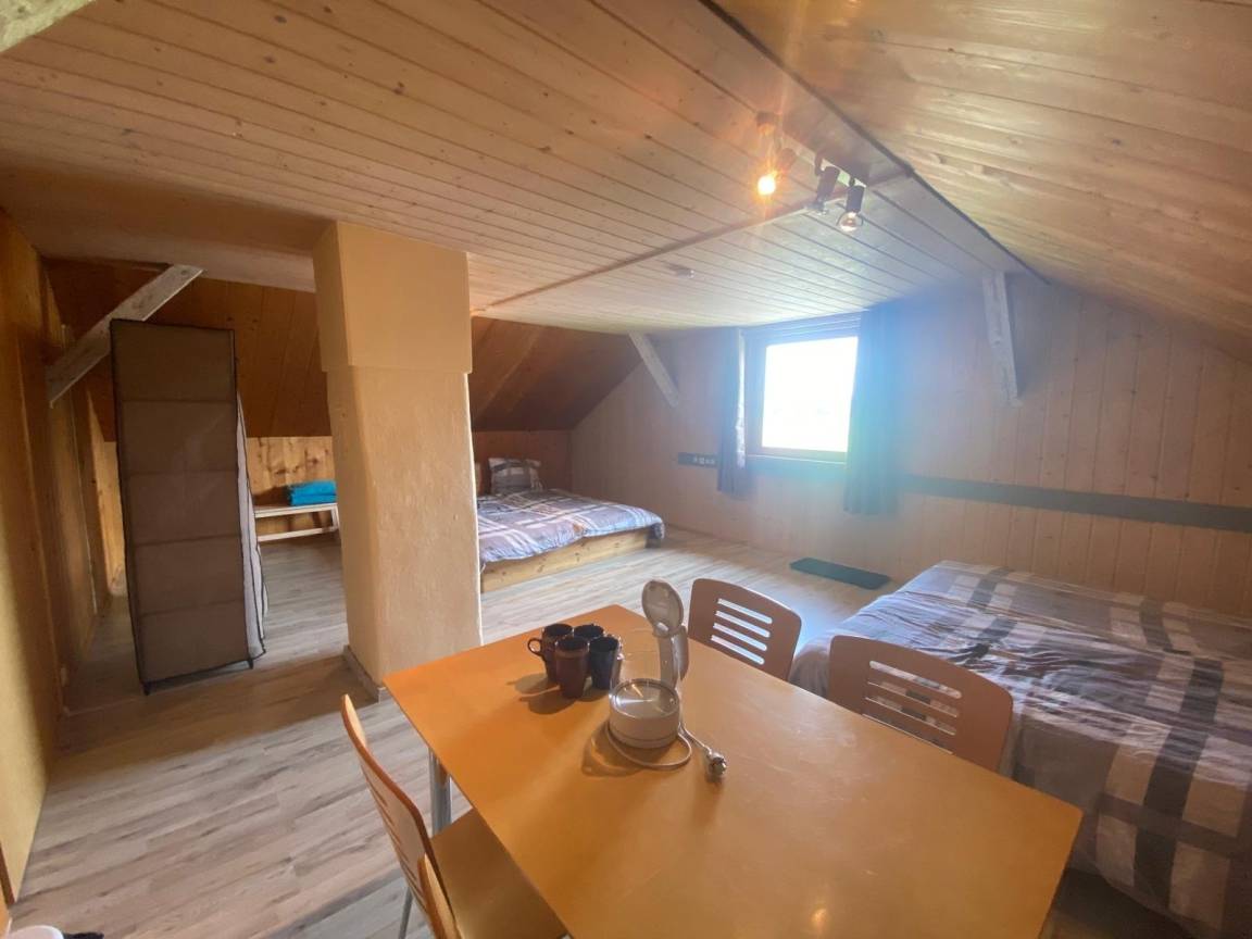 20 m² Gemeinschaftszimmer ∙ 1 Schlafzimmer ∙ 2 Gäste – Bild 3