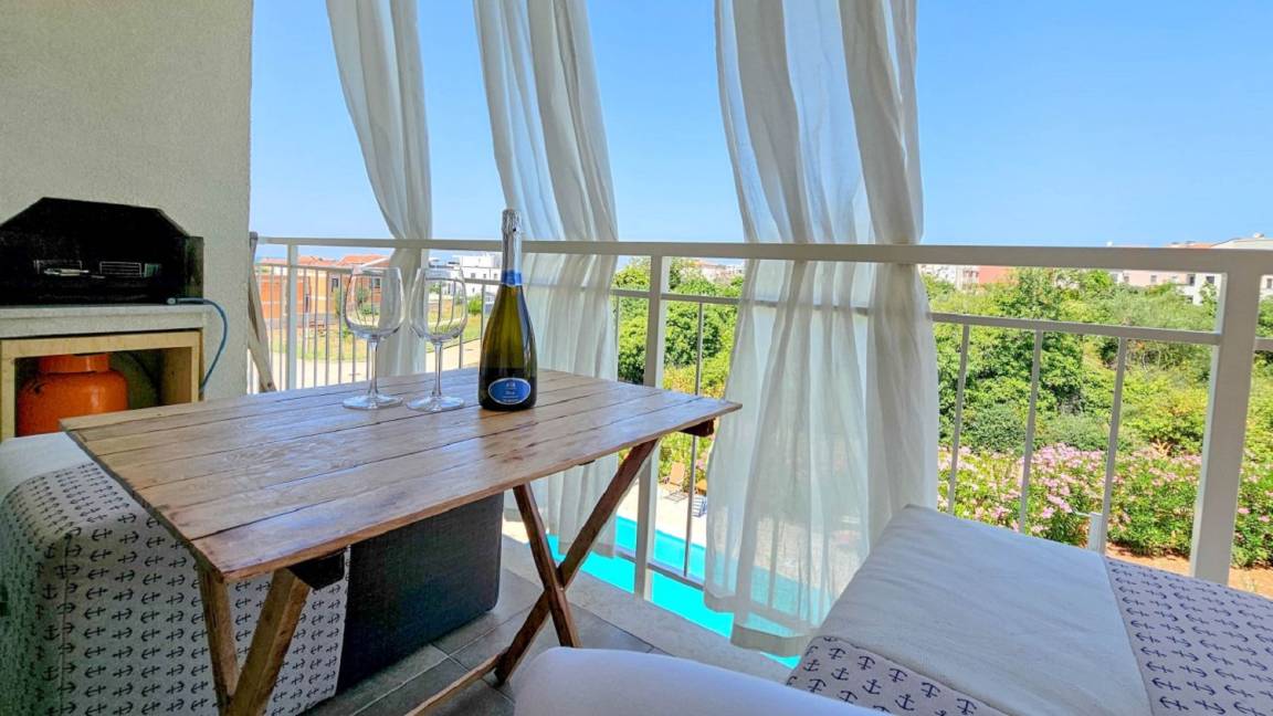 60 M² Ferienwohnung ∙ 1 Schlafzimmer ∙ 3 Gäste - Novigrad