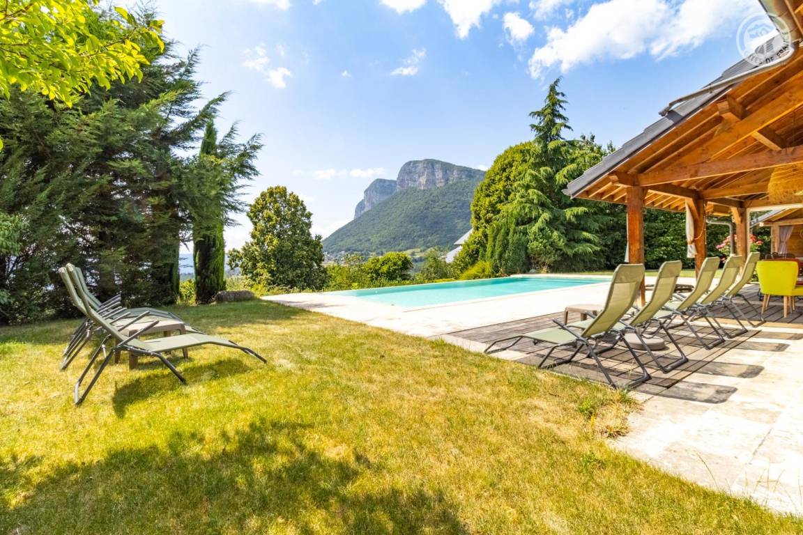163 m&sup2; G&icirc;te 4 Schlafzimmer 10 G&auml;ste