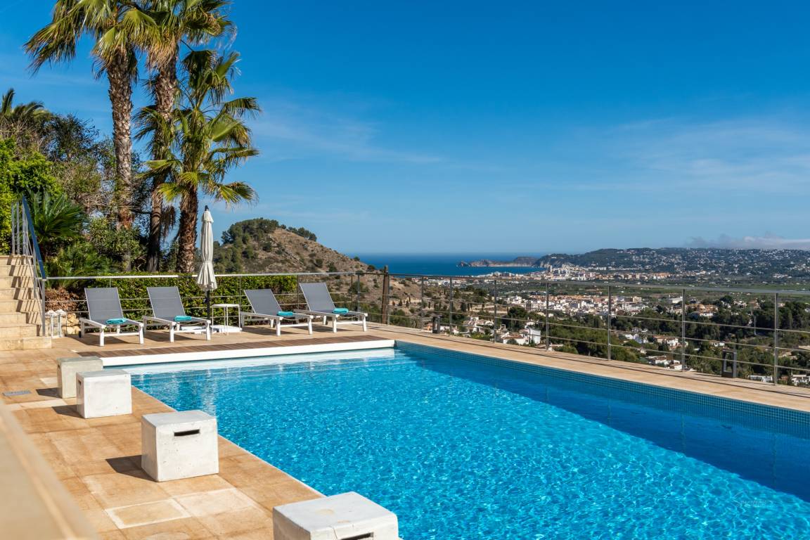 407 M² Villa ∙ 4 Bedrooms ∙ 8 Guests - Dénia
