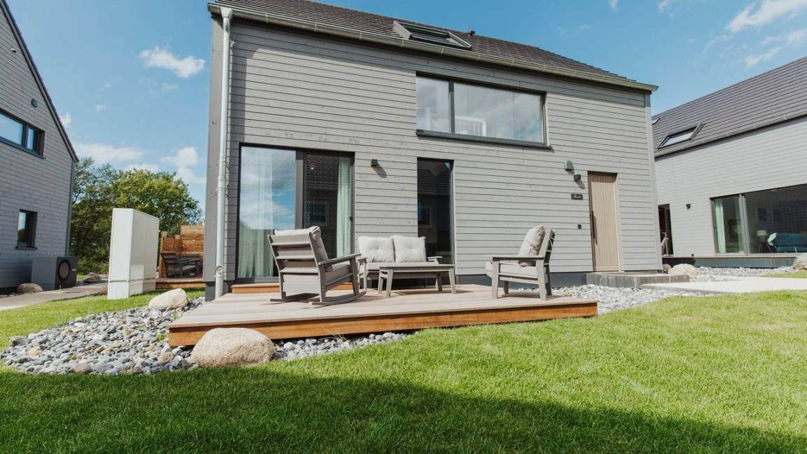 60 M² Ferienhaus ∙ 2 Schlafzimmer ∙ 4 Gäste - Sassnitz