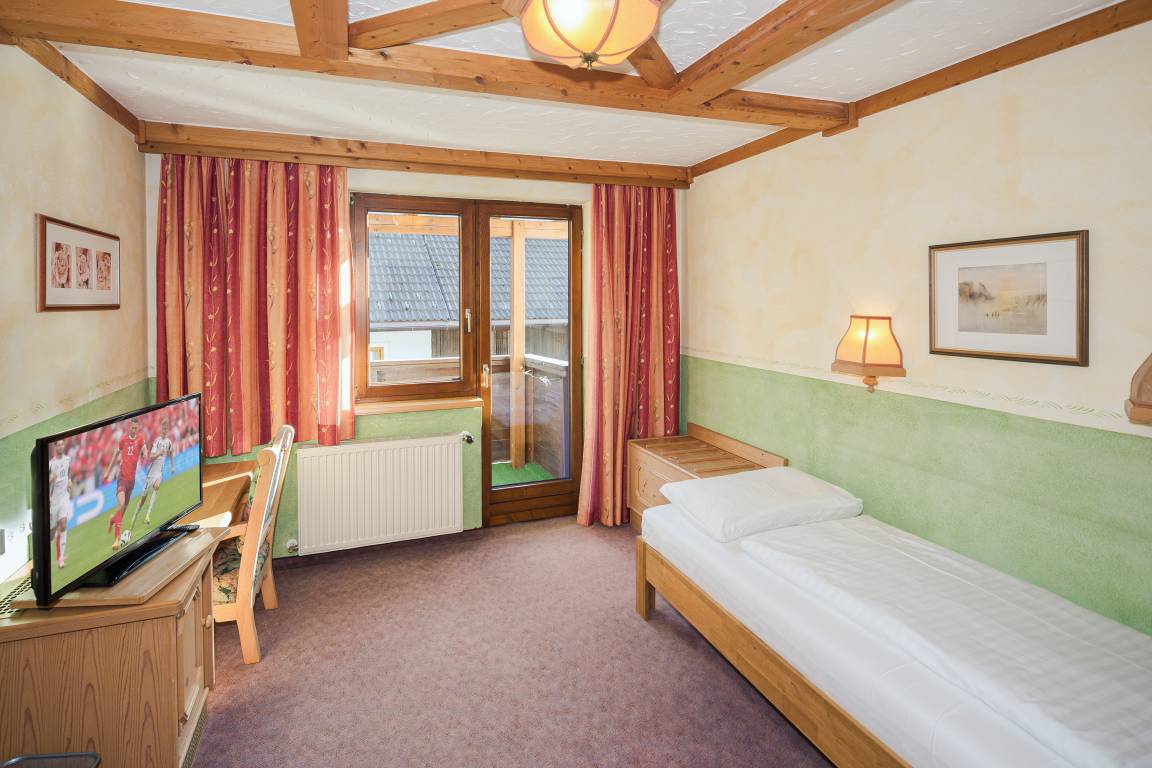 900 m² Ferienhaus ∙ 16 Schlafzimmer ∙ 50 Gäste – Bild 11