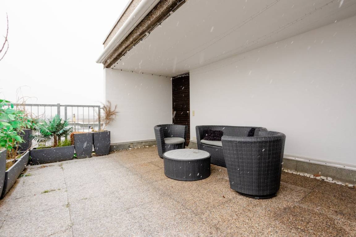 70 M² Apartment ∙ 1 Bedroom ∙ 4 Guests - Neu-Isenburg