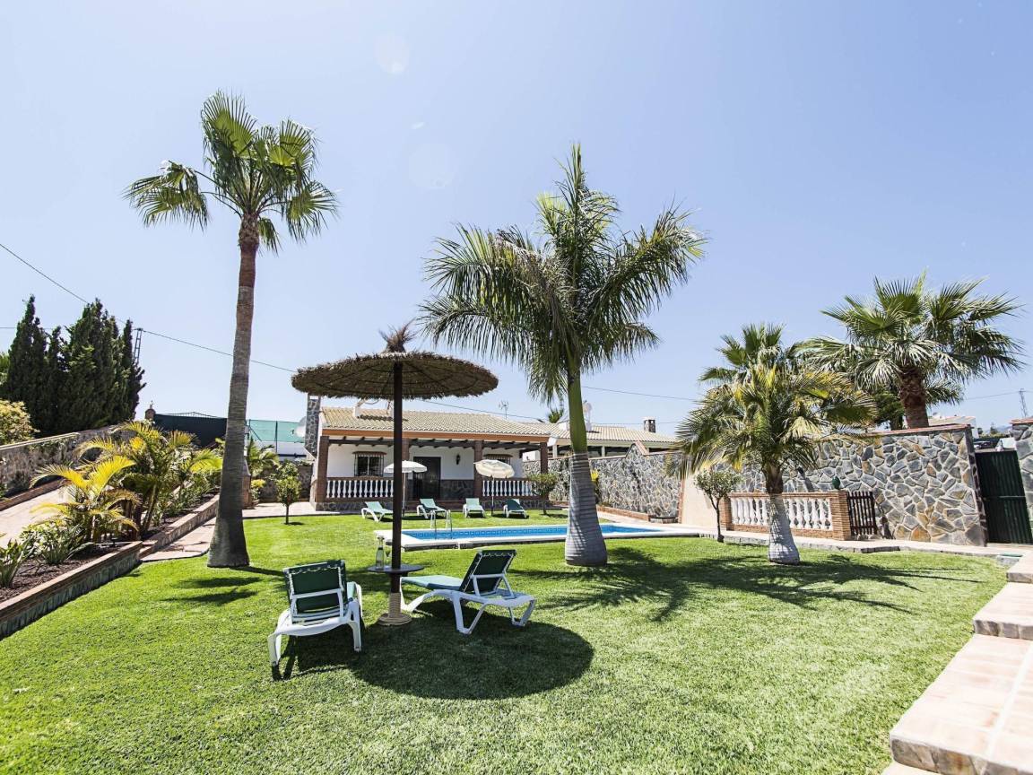 120 M² House ∙ 3 Bedrooms ∙ 6 Guests - Nerja