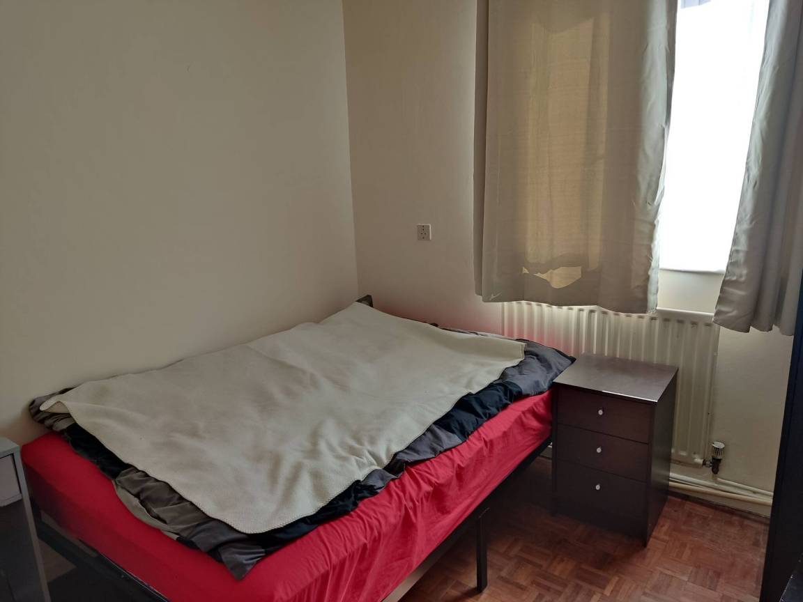 Dedicated room photo 3