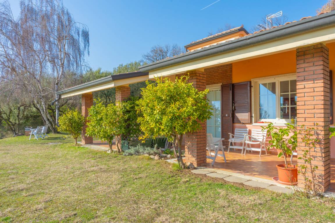 140 M² Chalet ∙ 3 Chambres ∙ 7 Personnes - Gardasee