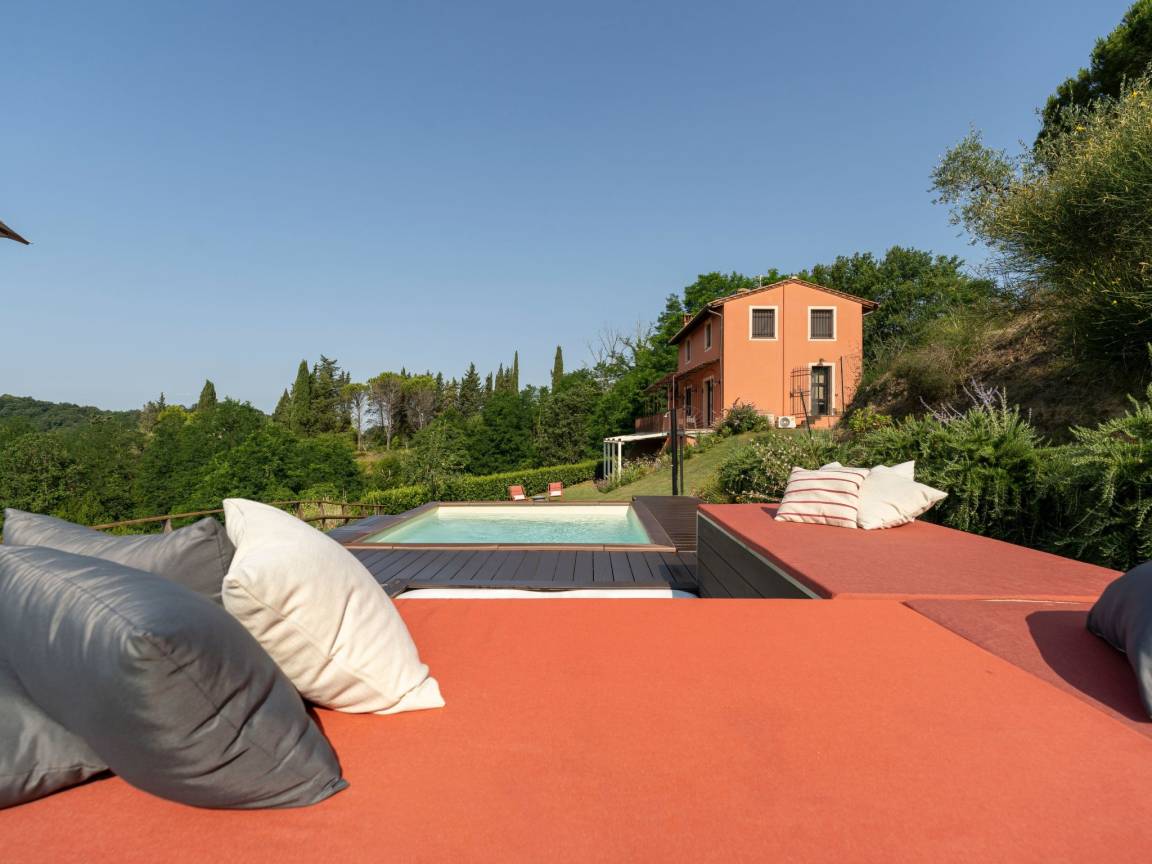 200 M² Ferienhaus ∙ 2 Schlafzimmer ∙ 6 Gäste - Pontedera