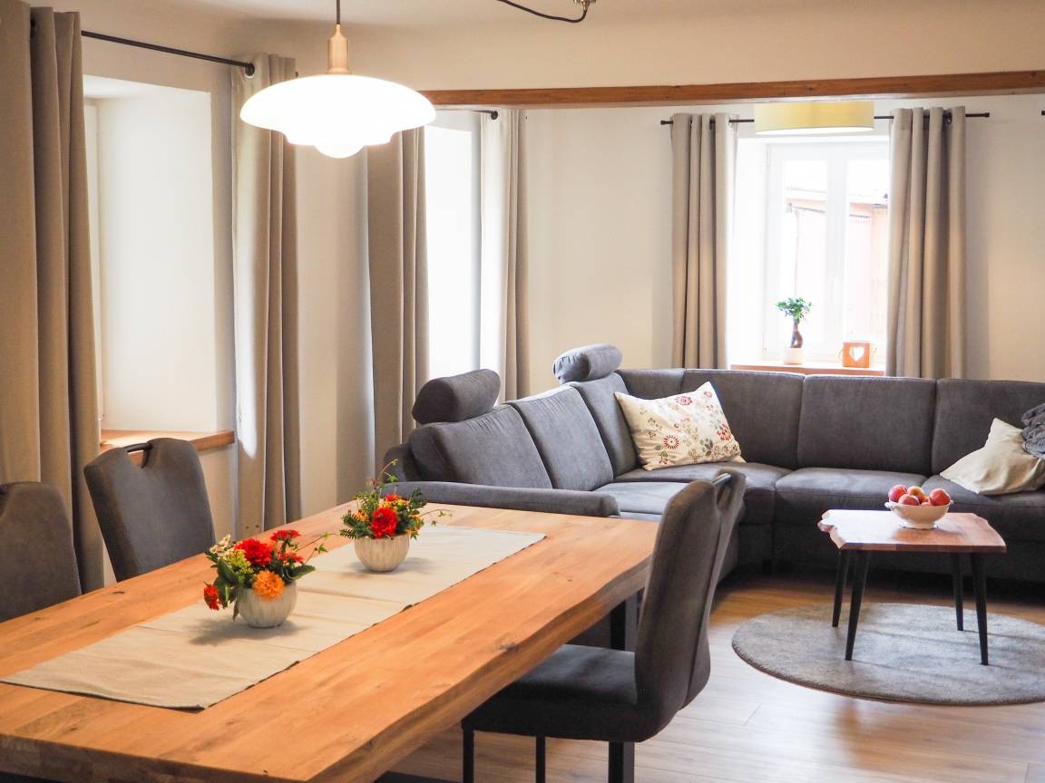 Ferienwohnung ∙ 2 Schlafzimmer ∙ 5 Gäste - Iphofen