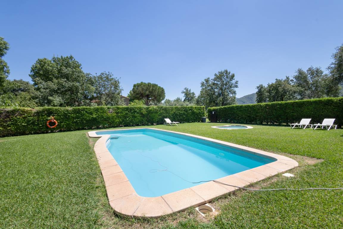45 M² Apartamento ∙ 2 Habitaciones ∙ 4 Huéspedes - Santa Pau