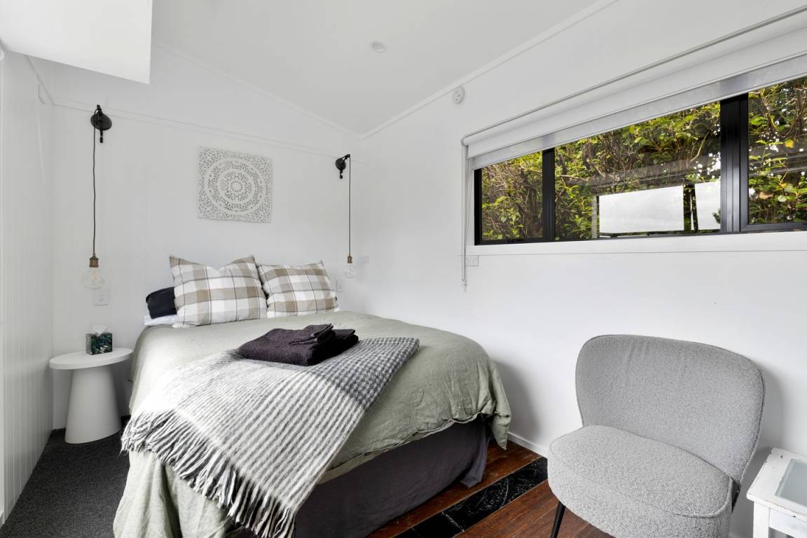 House ∙ 1 Bedroom ∙ 2 Guests 4
