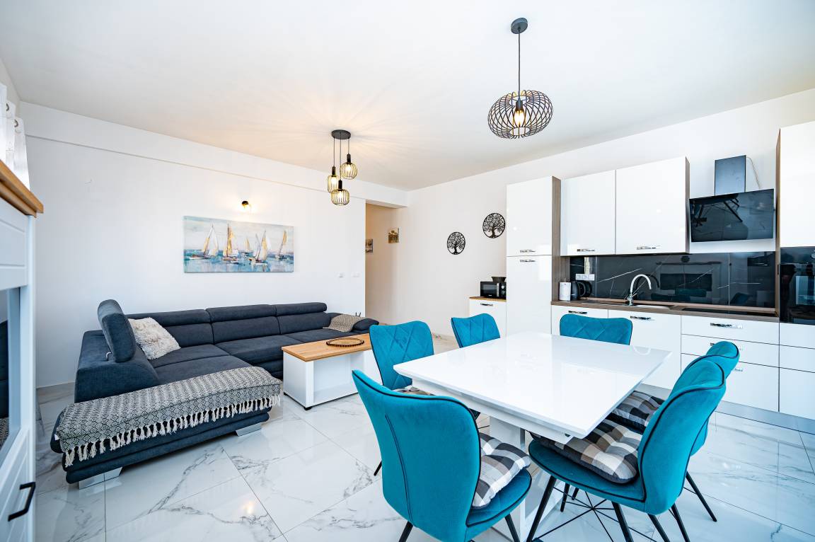 75 M² Apartment ∙ 2 Bedrooms ∙ 4 Guests - Zadar