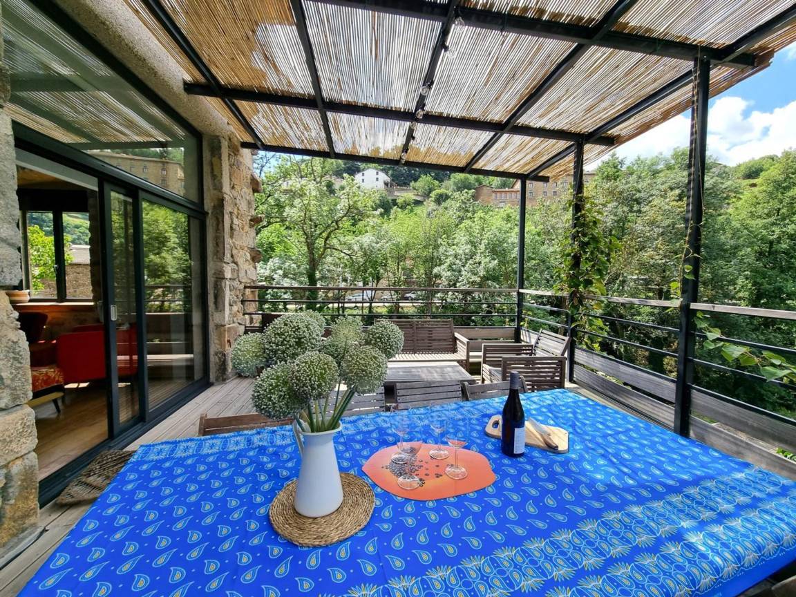 180 M² Cottage ∙ 4 Chambres ∙ 10 Personnes - Rhône-Alpes