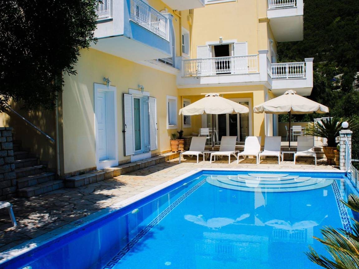 100 M² Maison De Vacances ∙ 5 Chambres ∙ 10 Personnes - Kassiopi