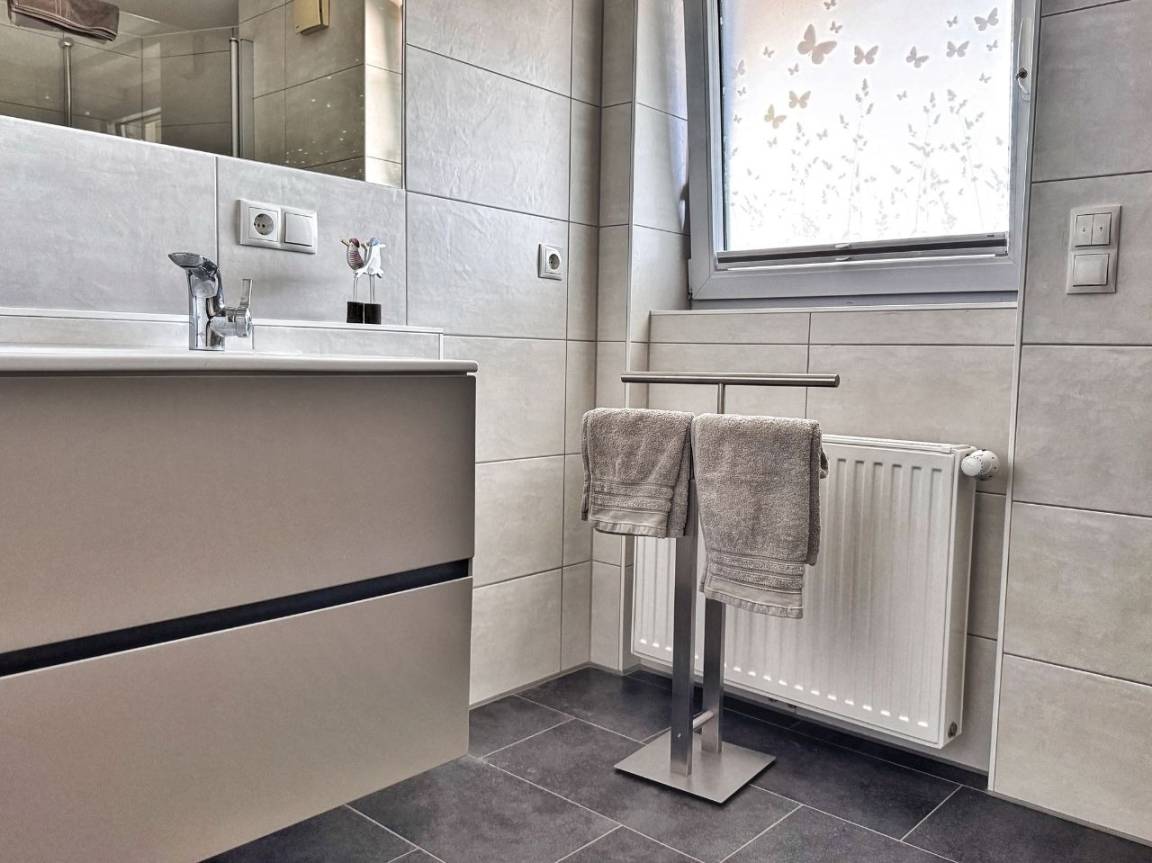 89 m² Ferienwohnung ∙ 2 Schlafzimmer ∙ 4 Gäste – Bild 9