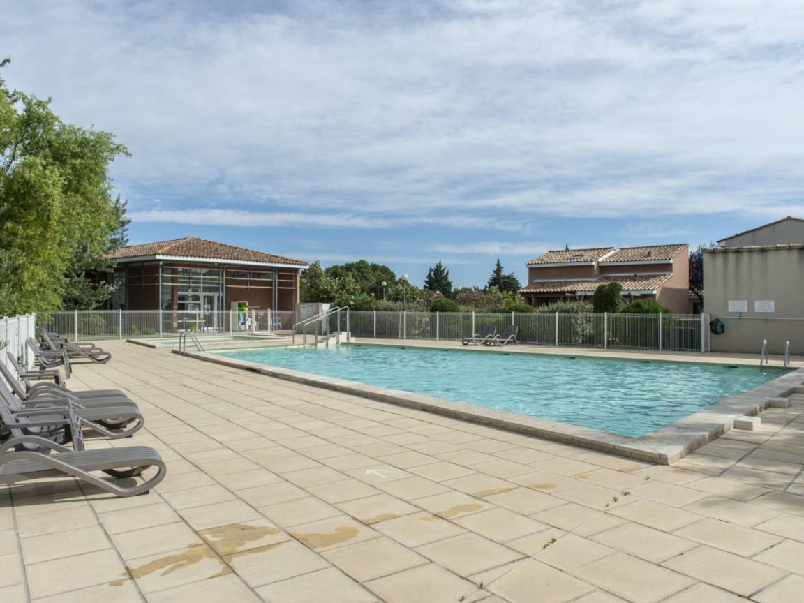 90 M² House ∙ 3 Bedrooms ∙ 8 Guests - Sorgues