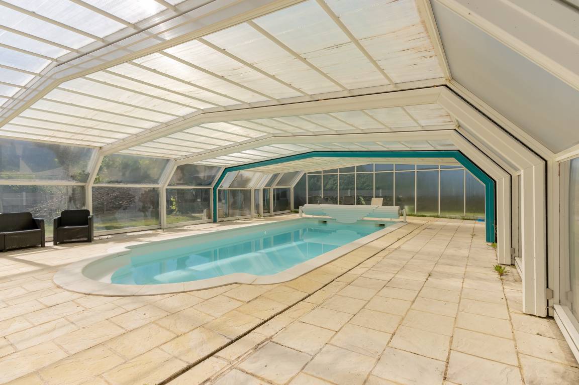 800 M² Maison De Campagne ∙ 32 Chambres ∙ 50 Personnes - Rhône-Alpes