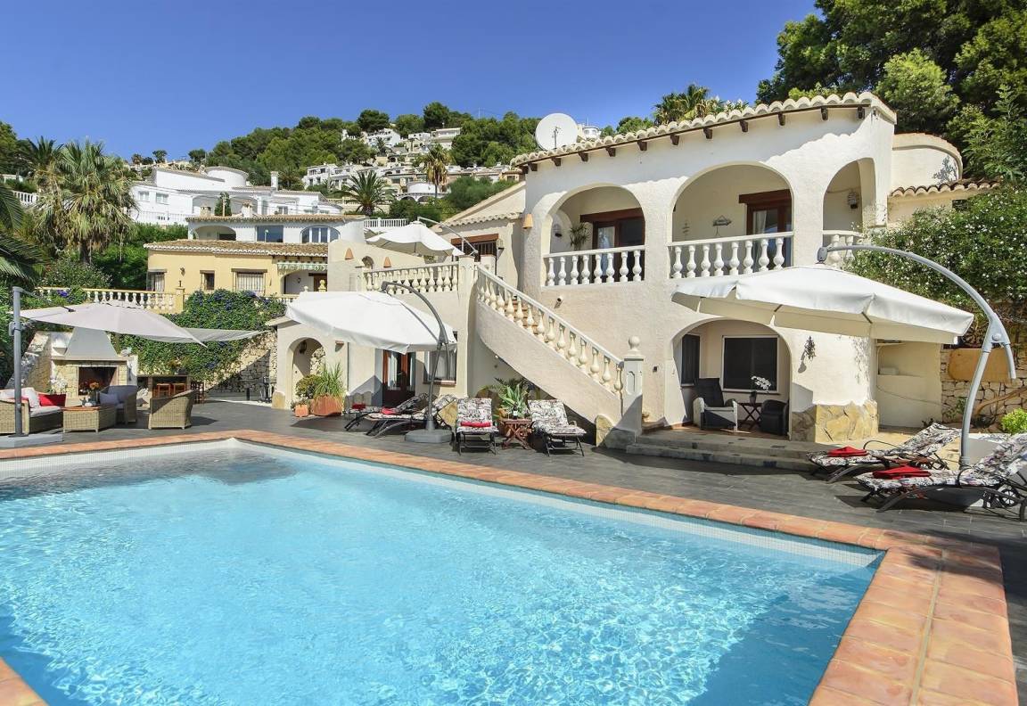 180 M² Villa ∙ 5 Slaapkamers ∙ 10 Gasten - Moraira