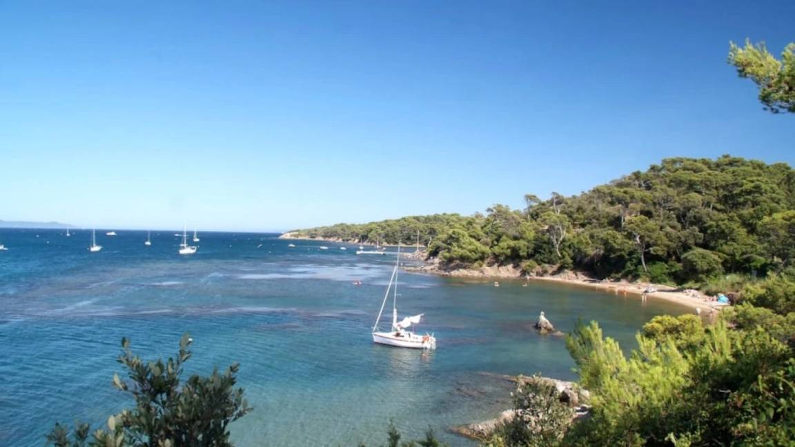 22 M² Camping ∙ 2 Bedrooms ∙ 4 Guests - Giens Peninsula