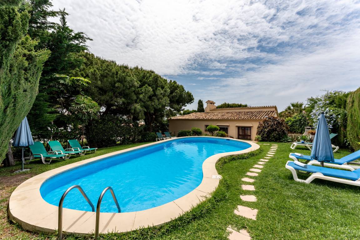 240 M² Villa ∙ 7 Schlafzimmer ∙ 14 Gäste - Mijas