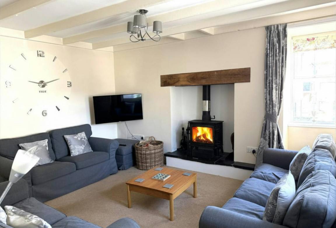 109 M² Cottage ∙ 4 Bedrooms ∙ 8 Guests - Aberporth