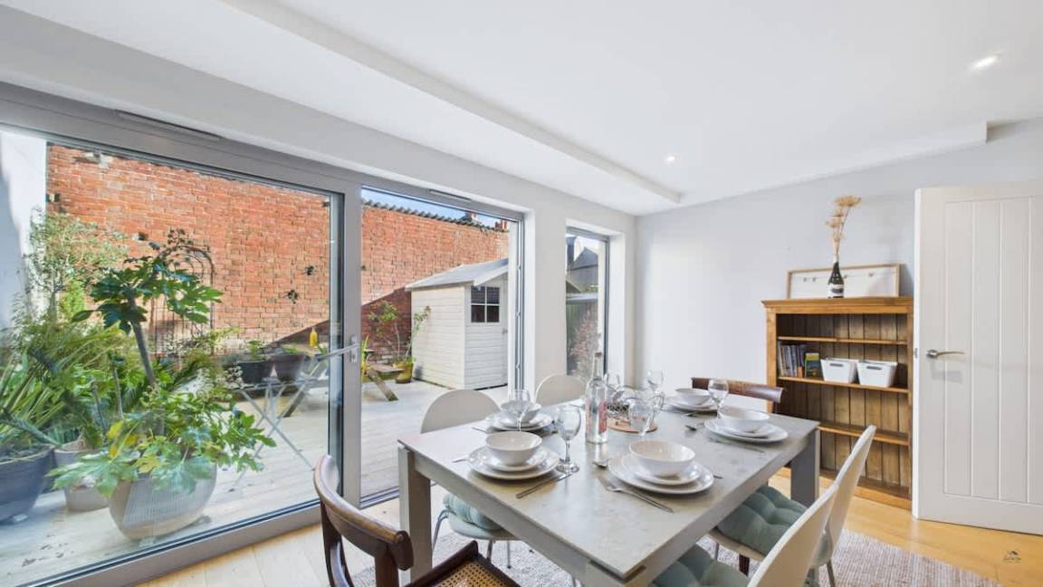 153 M² House ∙ 3 Bedrooms ∙ 6 Guests - Fareham
