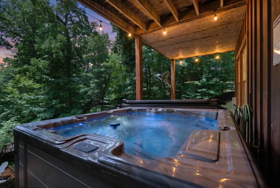 106 M² Cabin ∙ 3 Bedrooms ∙ 8 Guests - Georgia, GA