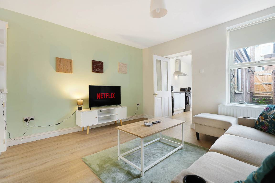 Apartment ∙ 3 Bedrooms ∙ 6 Guests - Maryport