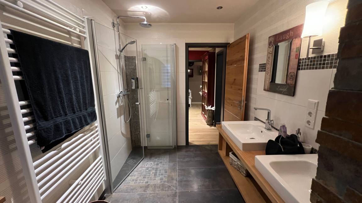 60 m² Ferienwohnung ∙ 1 Schlafzimmer ∙ 4 Gäste – Bild 7