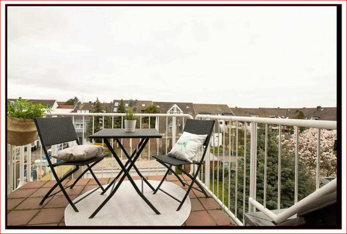 76 M² Ferienwohnung ∙ 1 Schlafzimmer ∙ 2 Gäste - Bonn
