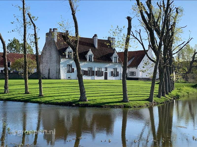 Maison De Vacances ∙ 10 Chambres ∙ 74 Personnes - Middelkerke