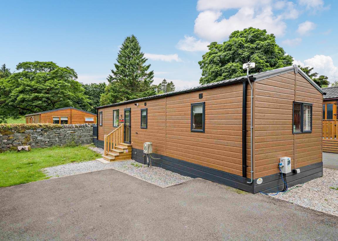 Caravan ∙ 3 Bedrooms ∙ 6 Guests - Bowness-on-Windermere