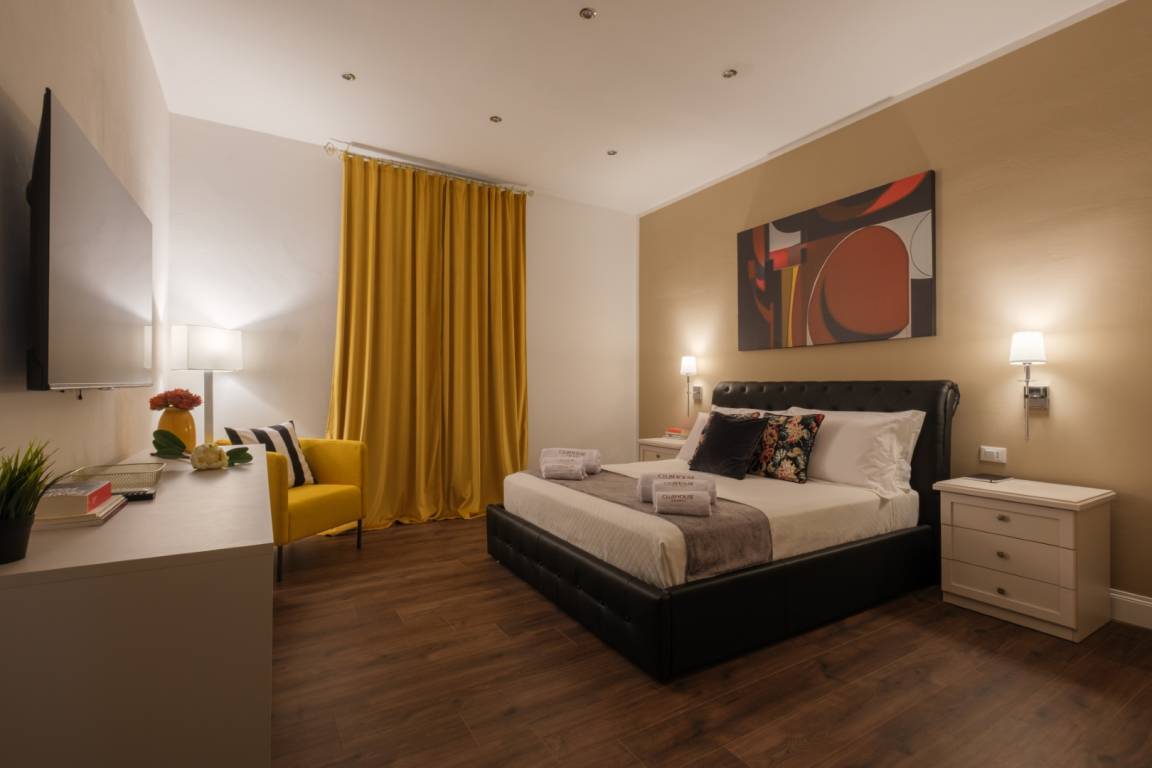 65 M² Apartamento ∙ 3 Habitaciones ∙ 5 Huéspedes - Bolonia